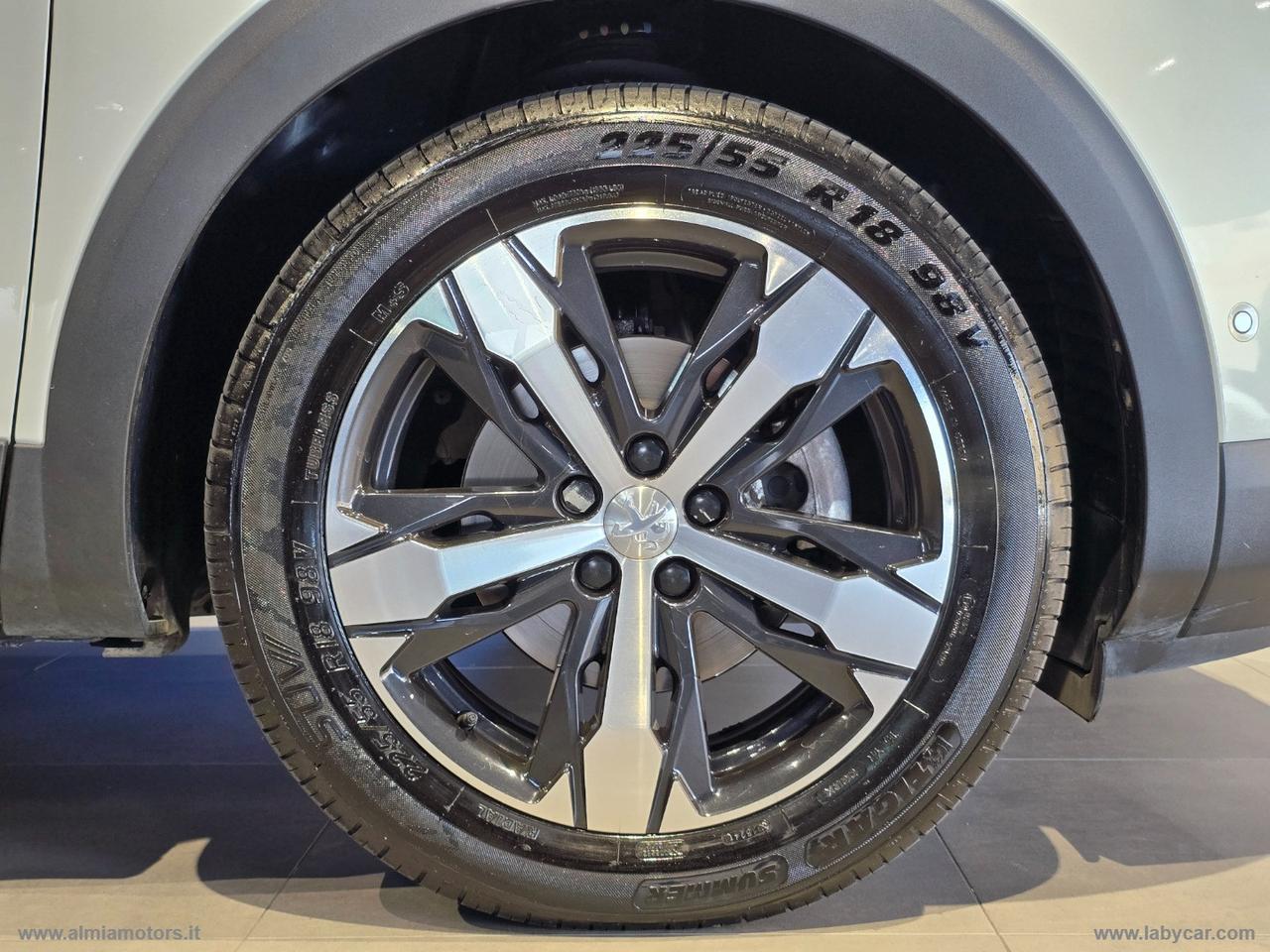 PEUGEOT 3008 BlueHDi 130 S&S Allure