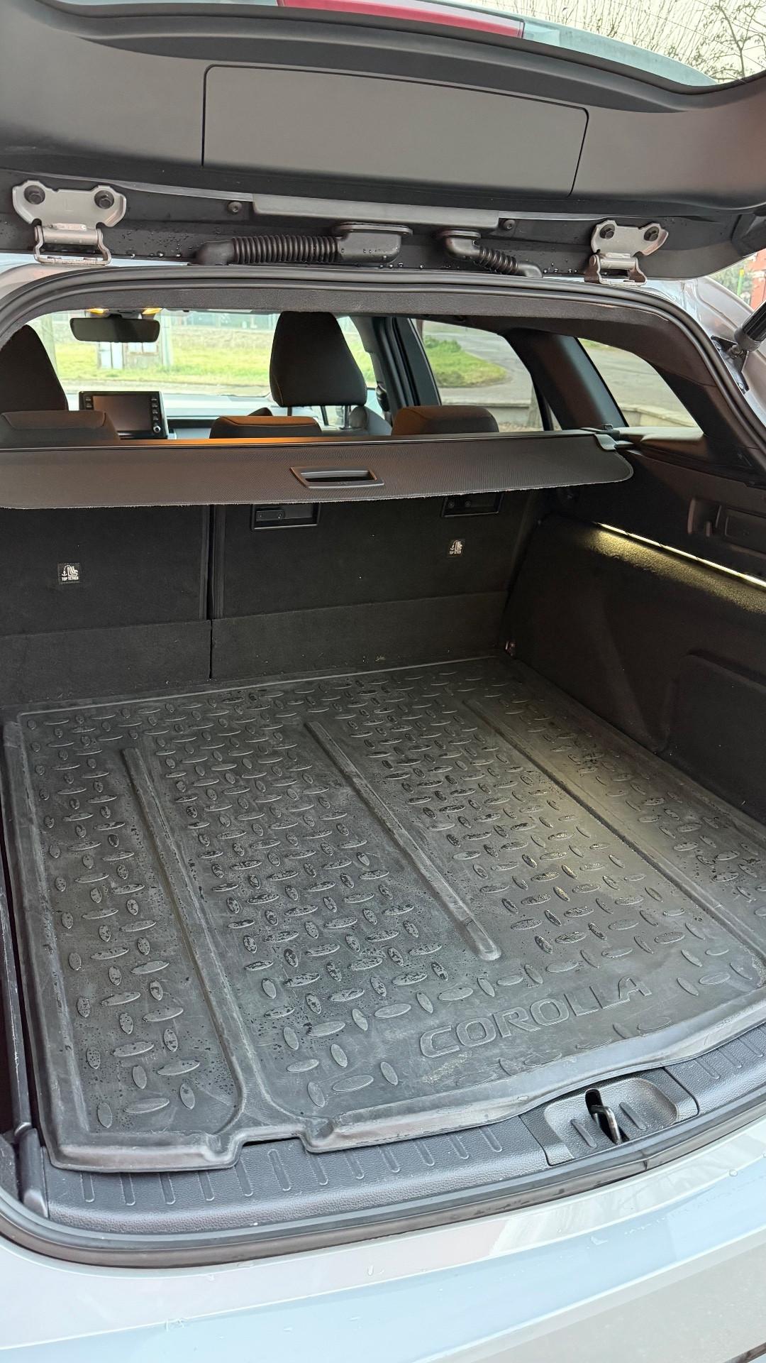 Toyota Corolla Touring 2.0 Hybrid