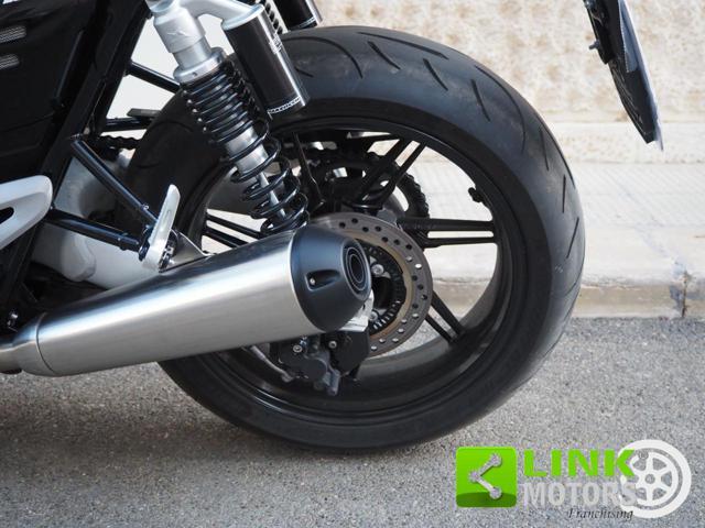 TRIUMPH Speed Twin 1200