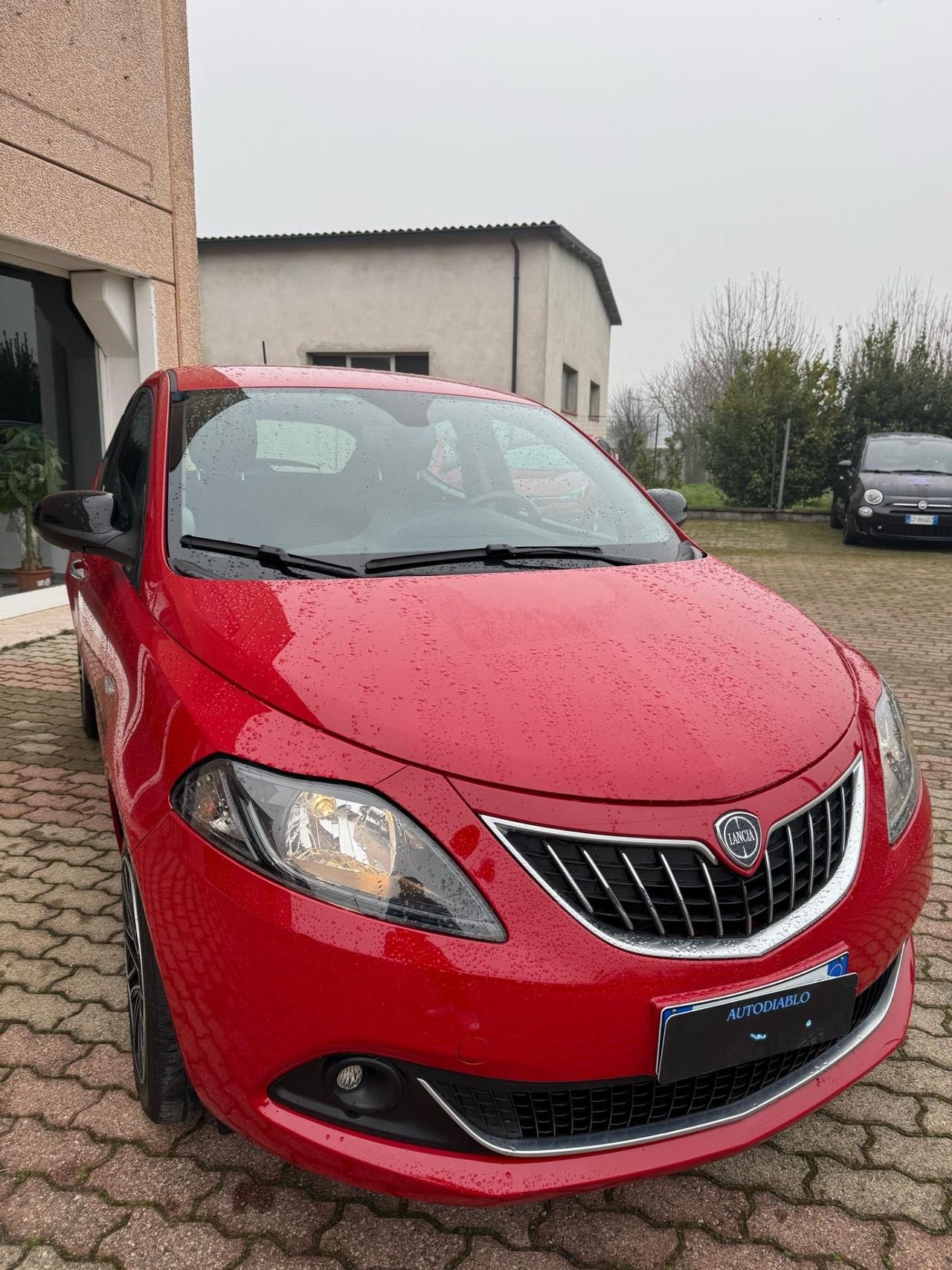 Lancia Ypsilon 1.0 FireFly 5 porte S&S Hybrid Ecochic Gold