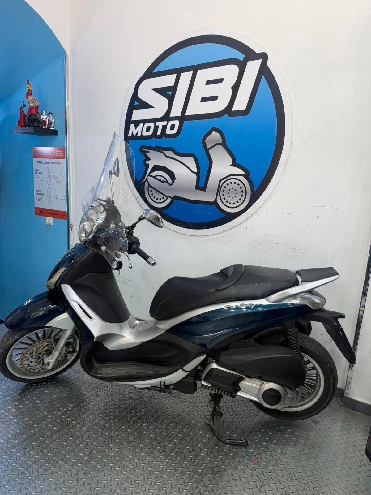 Piaggio Beverly 300