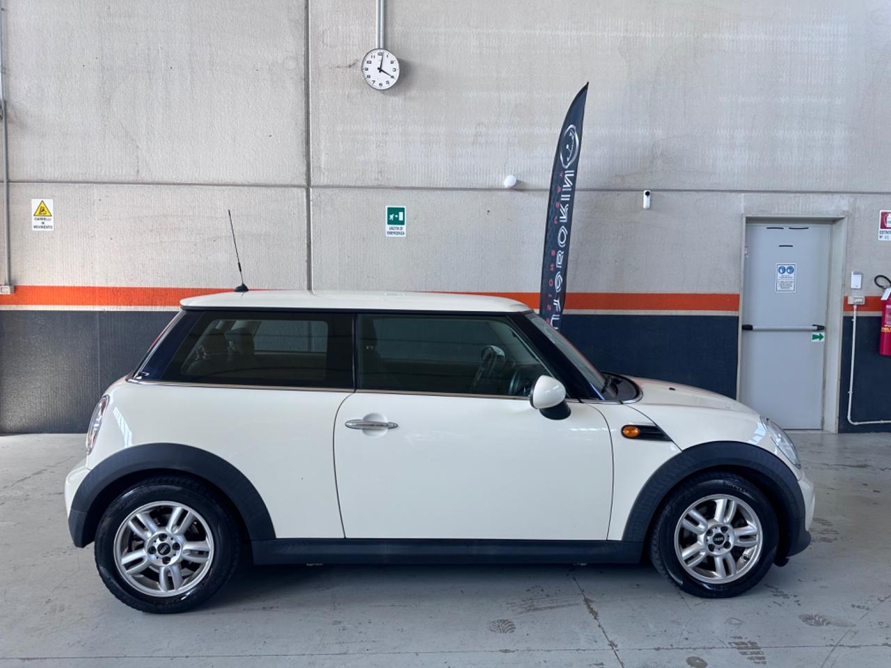 Mini 1.6 16V One (55kW)