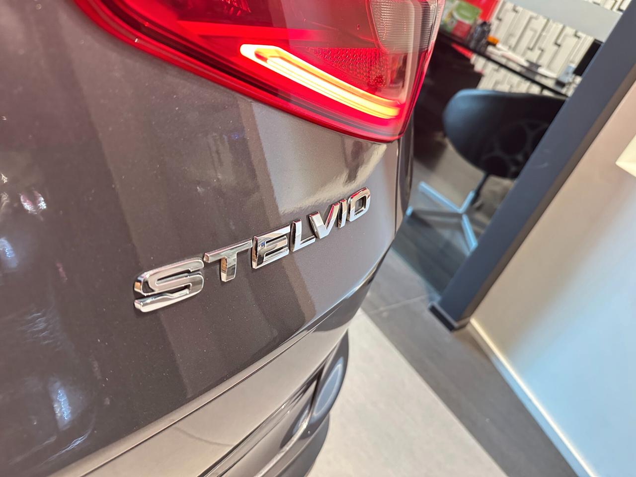 Alfa Romeo Stelvio 2.2 Turbodiesel 190 CV AT8 RWD Executive