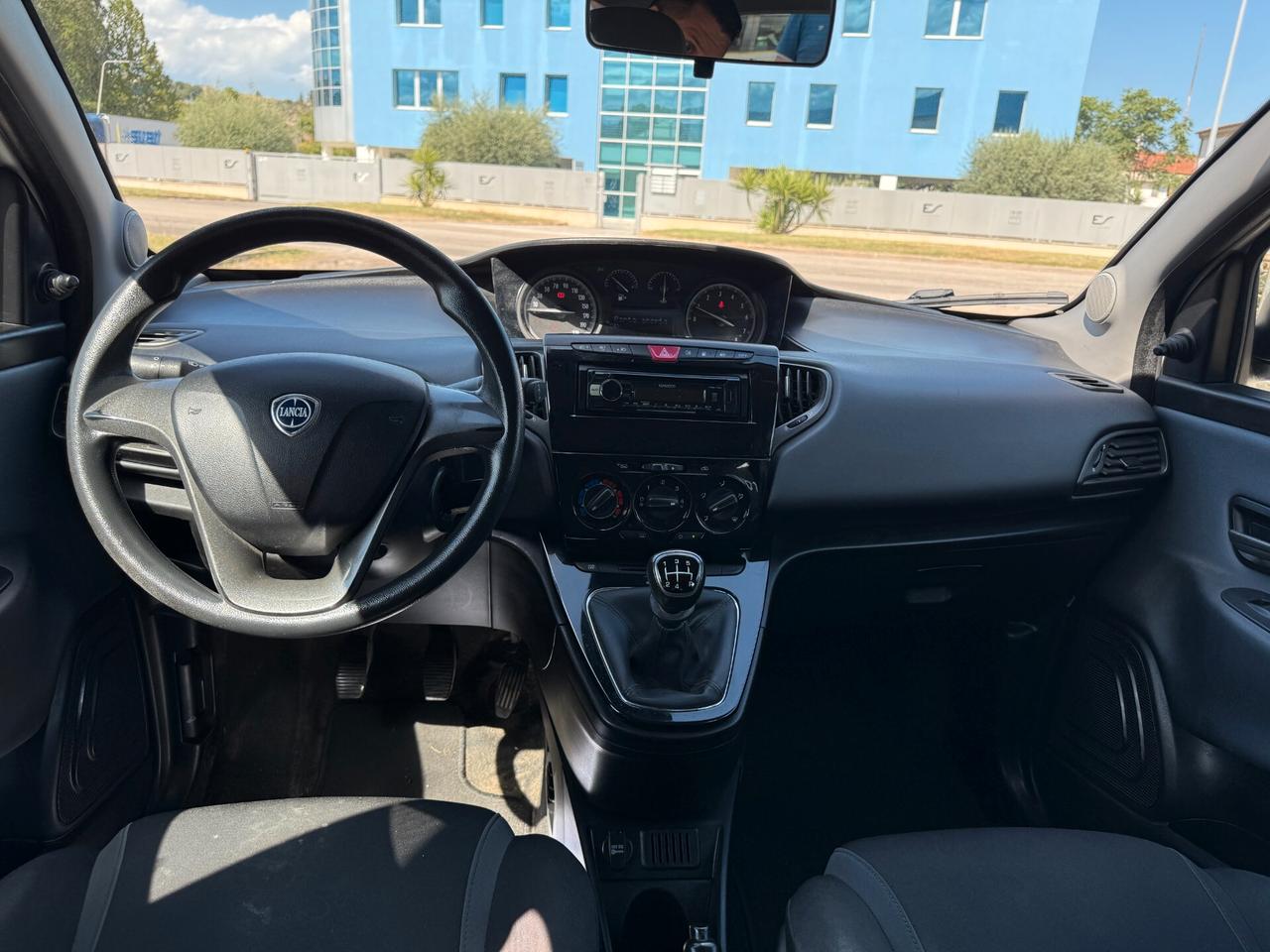 LANCIA YPS 1,2 GPL 69 CV ECOCHIC SILVER 5P