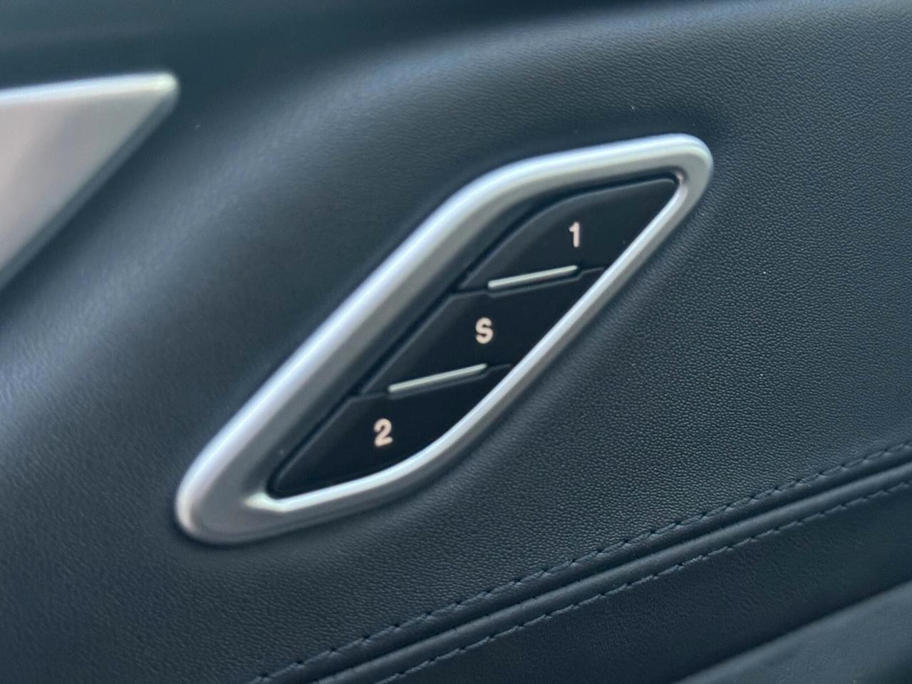 Maserati Levante Granlusso TETTO APRIBILE