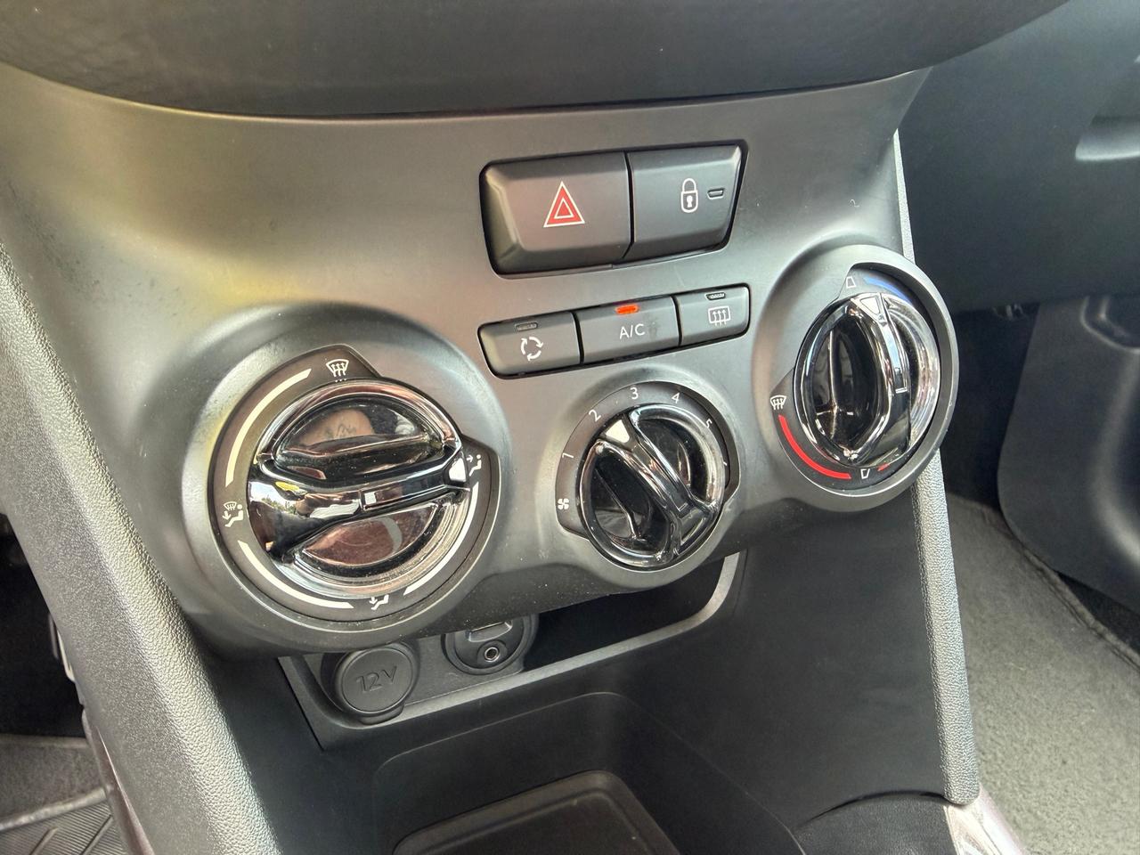 Peugeot 2008 1.6HDi 92CV S&S-2015"KM 44.000"