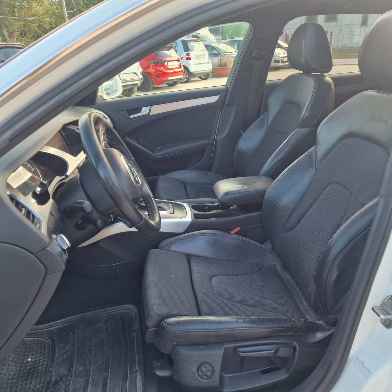 Audi A4 Avant 2.0 TDI 143CV S-LINE INTERNO ED ESTERNO TETTO FULL FULL OPTIONAL
