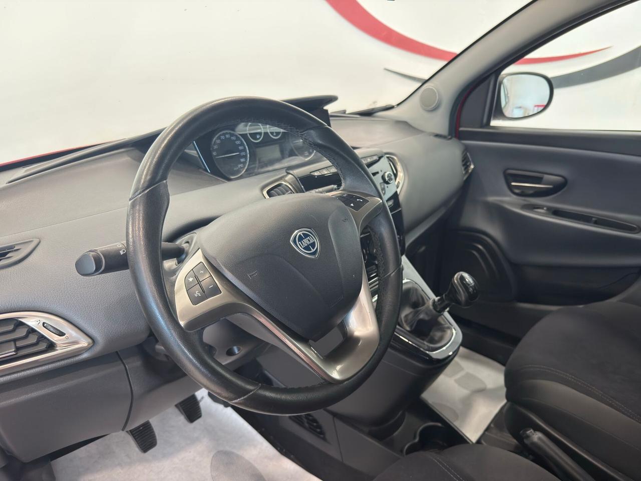 Lancia Ypsilon 1.3 MJT 16V 95 CV 5 porte S&S Gold