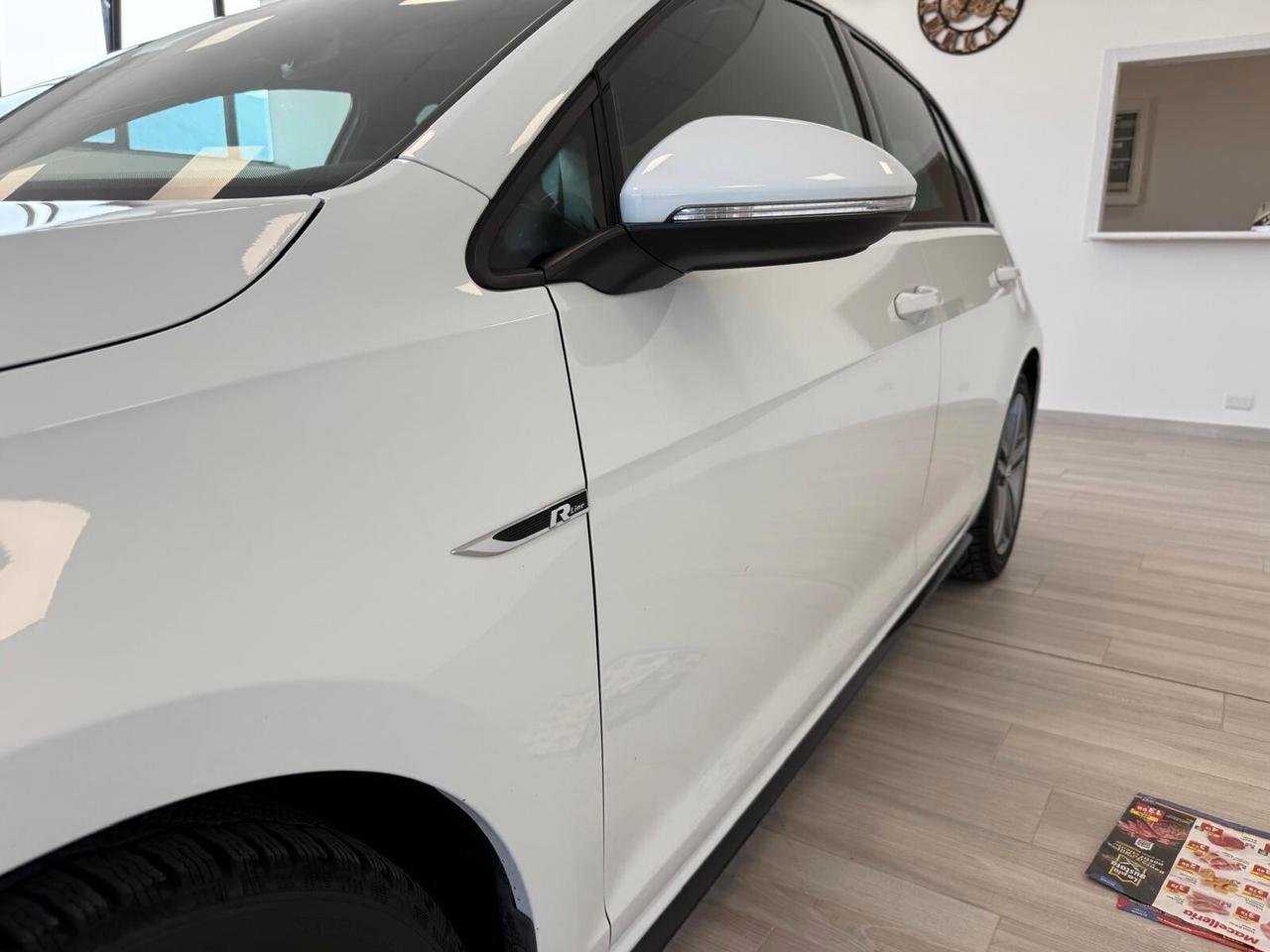 Volkswagen Golf 1.6 R line r line Sport BlueMotion Technology 115 CV 5p.