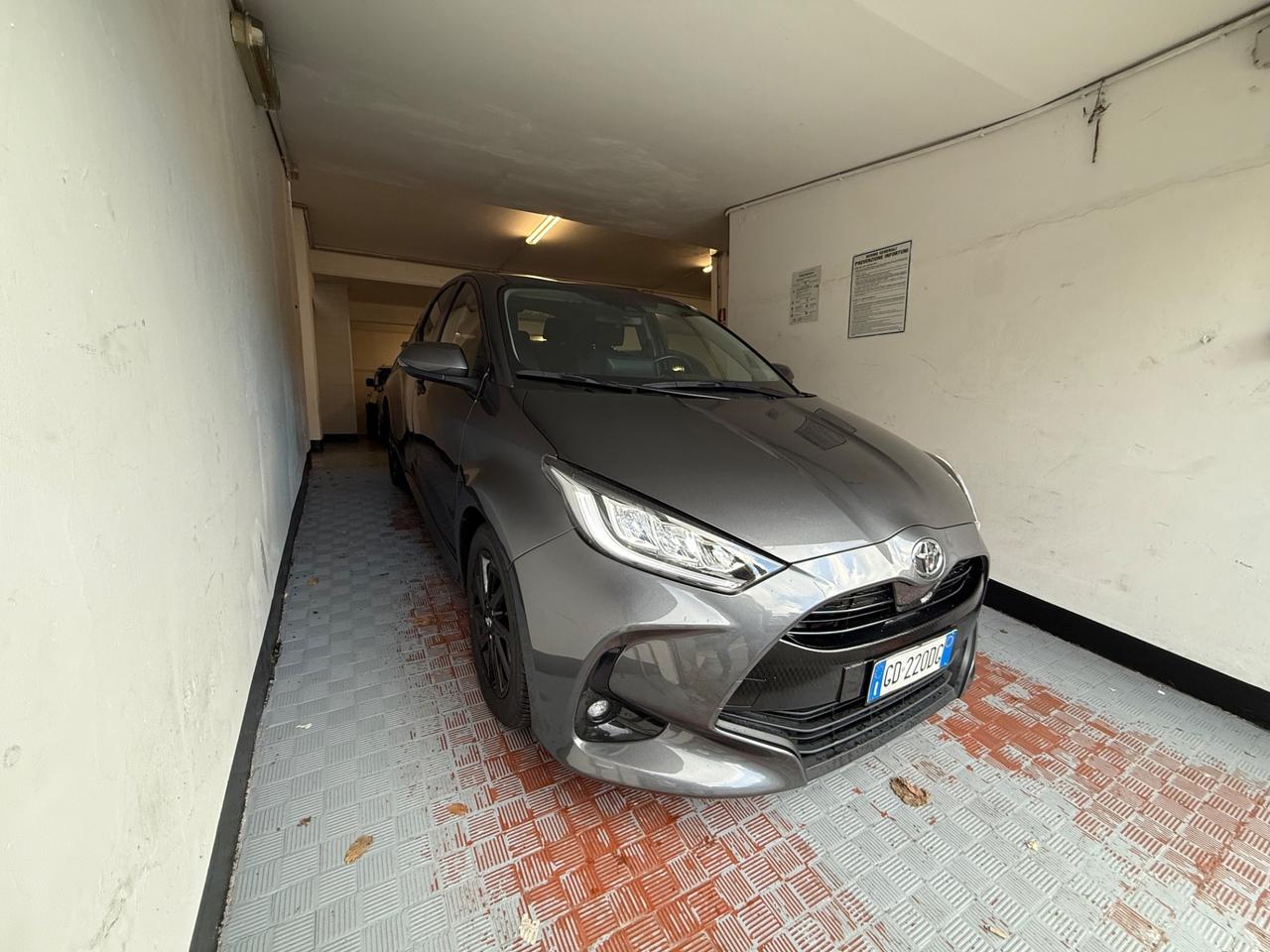 Toyota Yaris 1.0 5 porte Trend