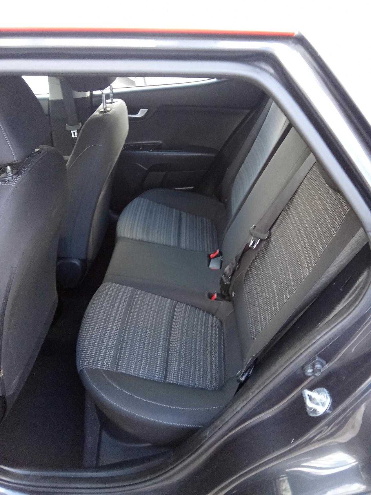 Kia Stonic 1.4 MPI EcoGPL 019