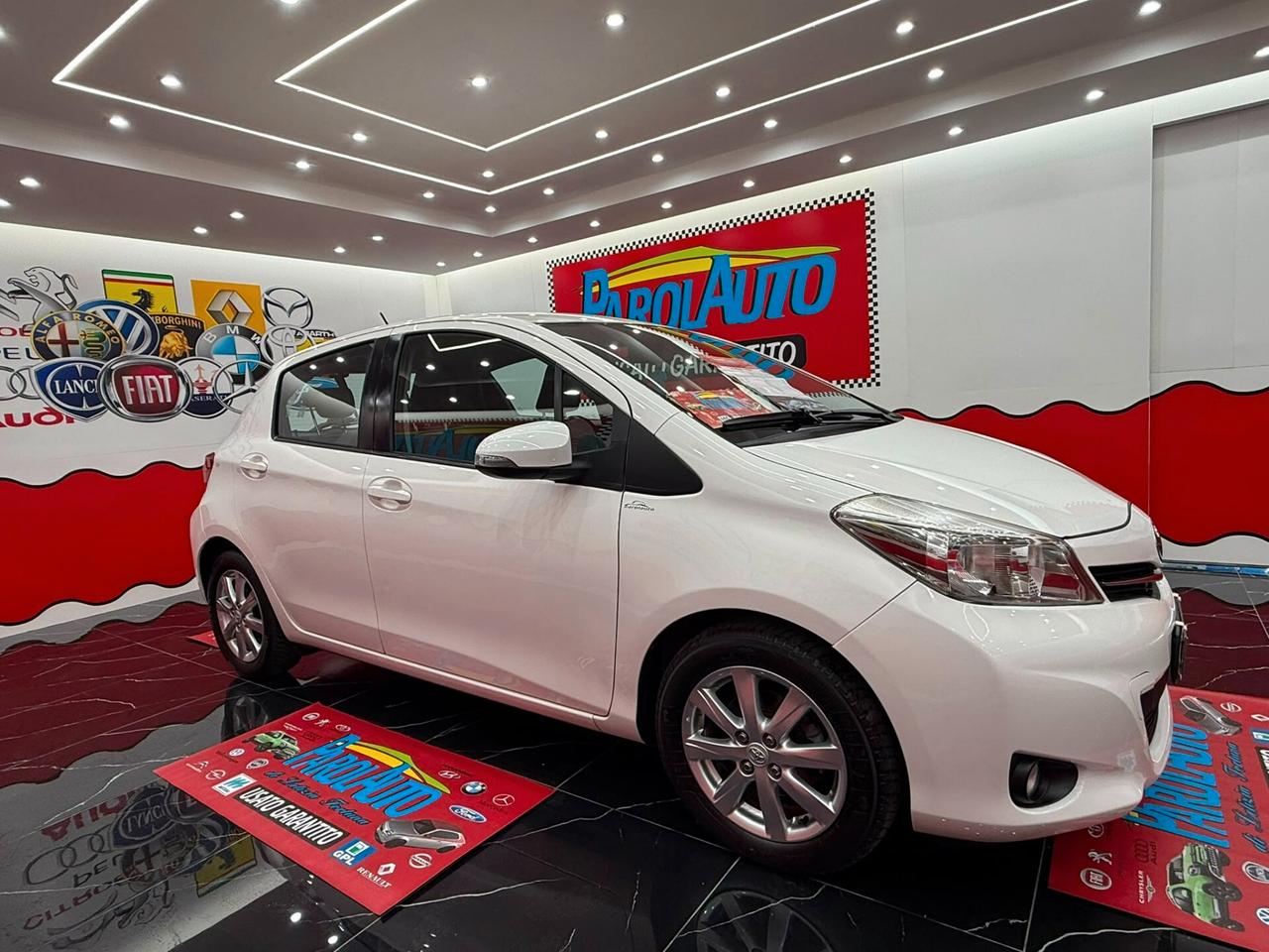 Toyota Yaris 1.4 D-4D 90cv Lounge - 2012