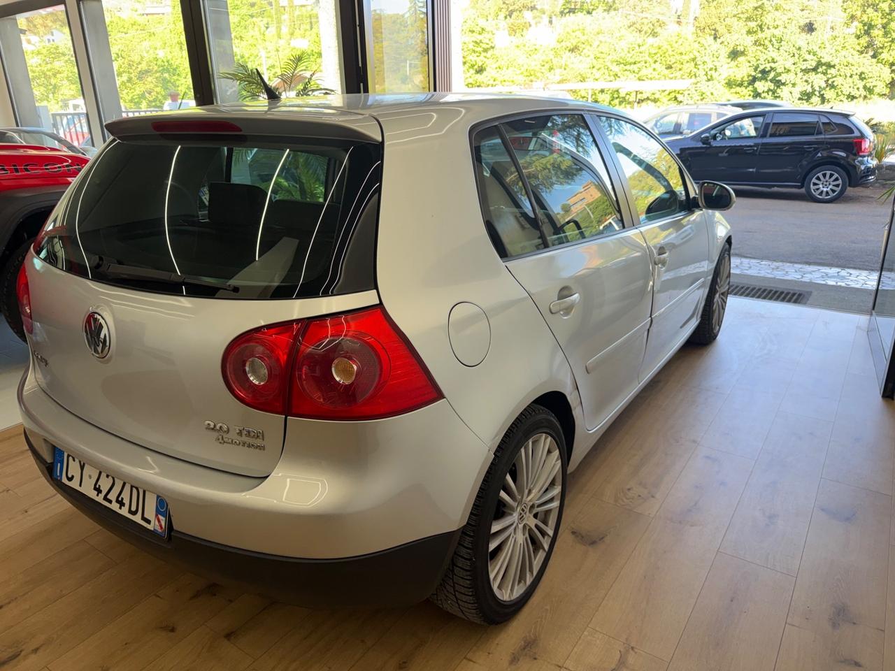 Volkswagen Golf 2.0 TDI DPF 4mot. 5p. Sportline