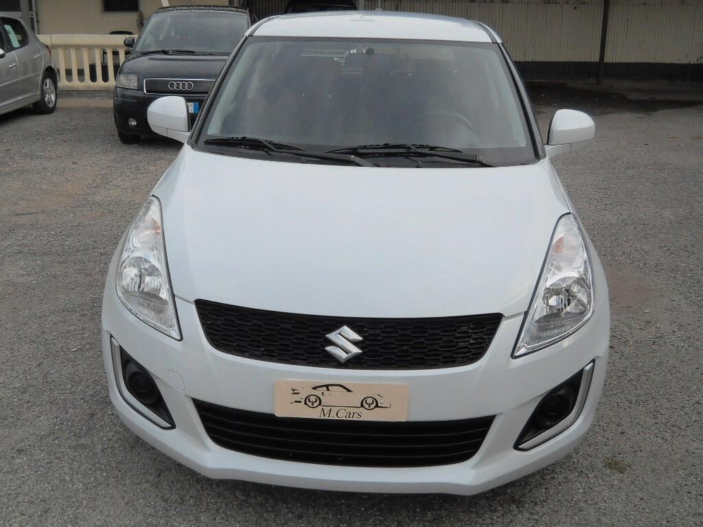 Suzuki Swift 1.3 DDiS 5 porte B-Top Bi-Color