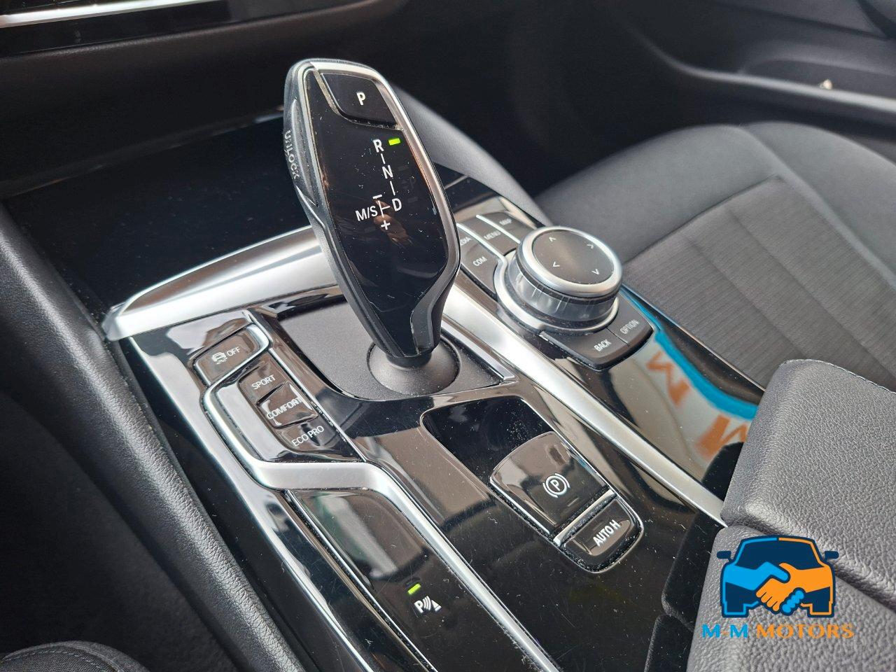 BMW 520 d Touring Luxury doppio treno di gomme
