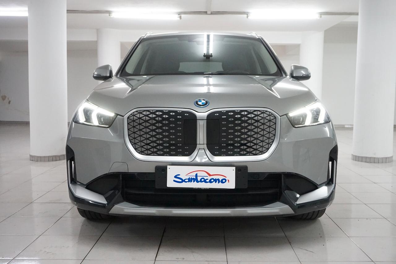 Bmw IX1 eDrive 20