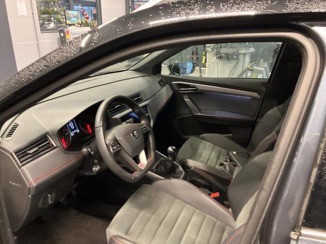 SEAT Arona 1.0 TGI FR Fari LED, Retrocamera, Navi, Cerchi 18