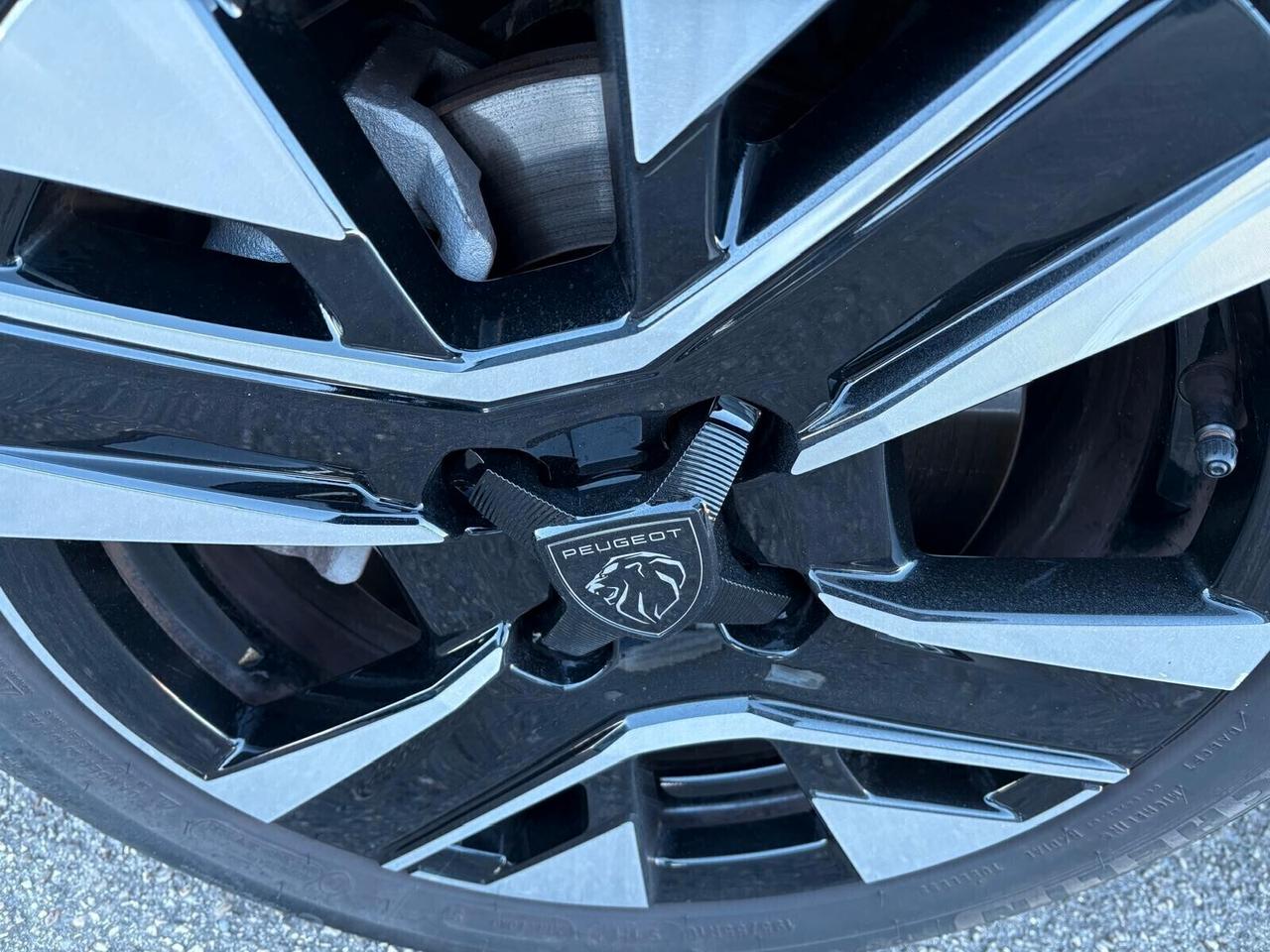 Peugeot 208 ALLURE PureTech 100 5 porte SPOTICAR