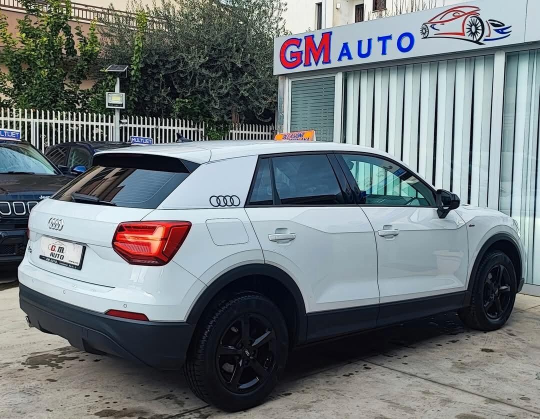 Audi Q2 1.6 diesel italiana garantita 7/2020