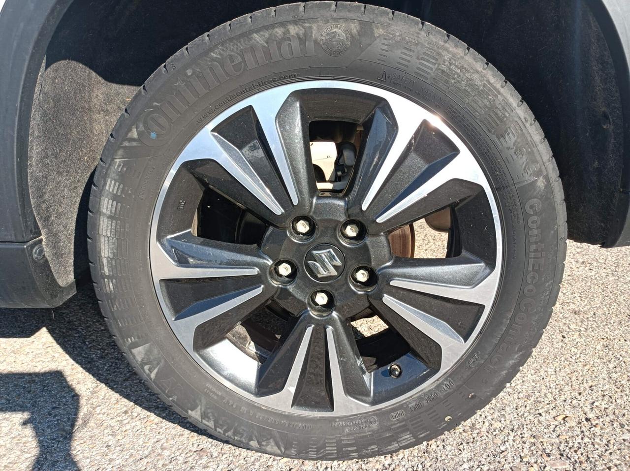 Suzuki Vitara 1.4 Hybrid Top