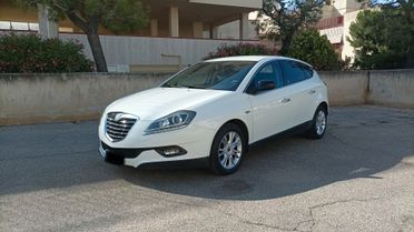 Lancia Delta 1.6 MJT DPF 105 CV Silver