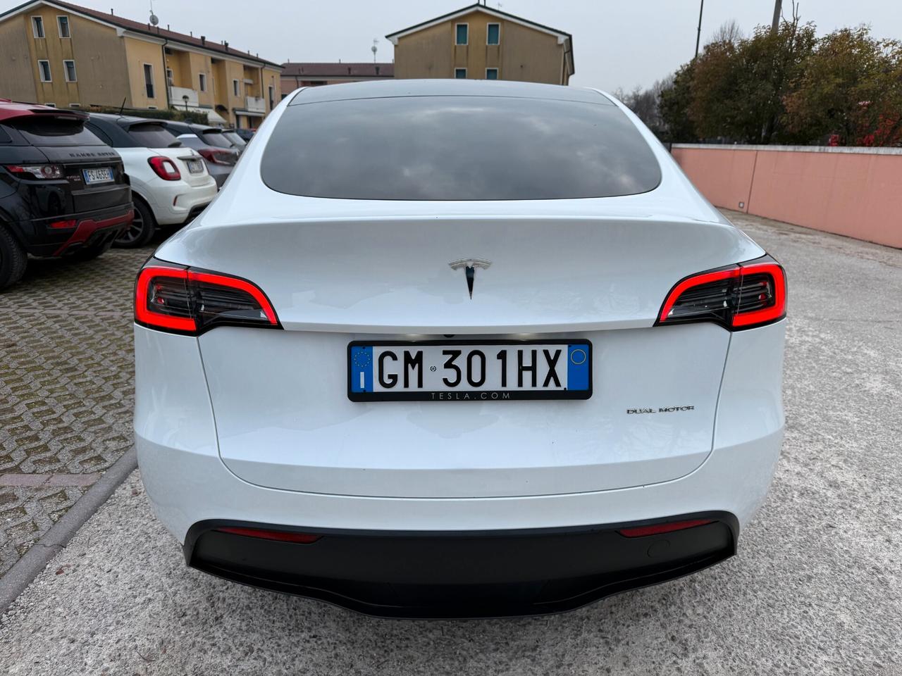 Tesla Model Y Long Range AWD