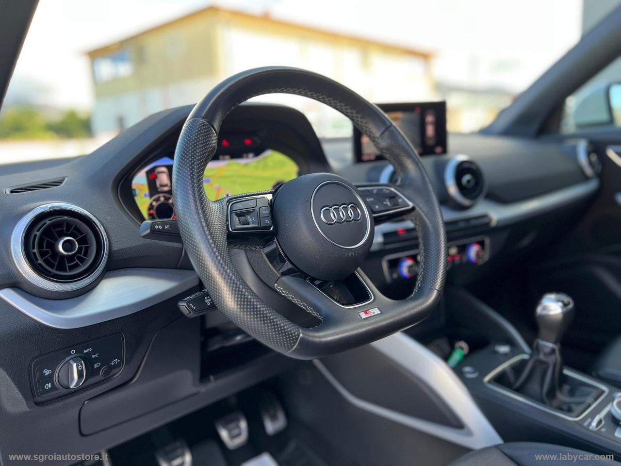 AUDI Q2 30 TDI S line Edition