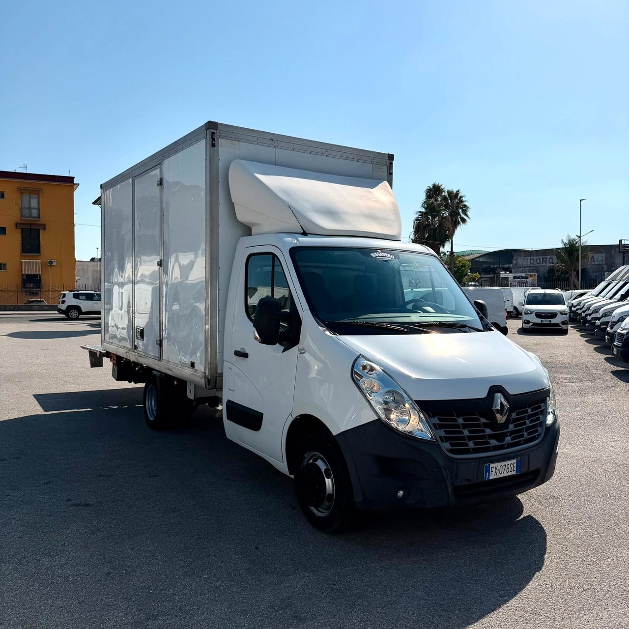 RENAULT MASTER 2.3dci CON SPONDA