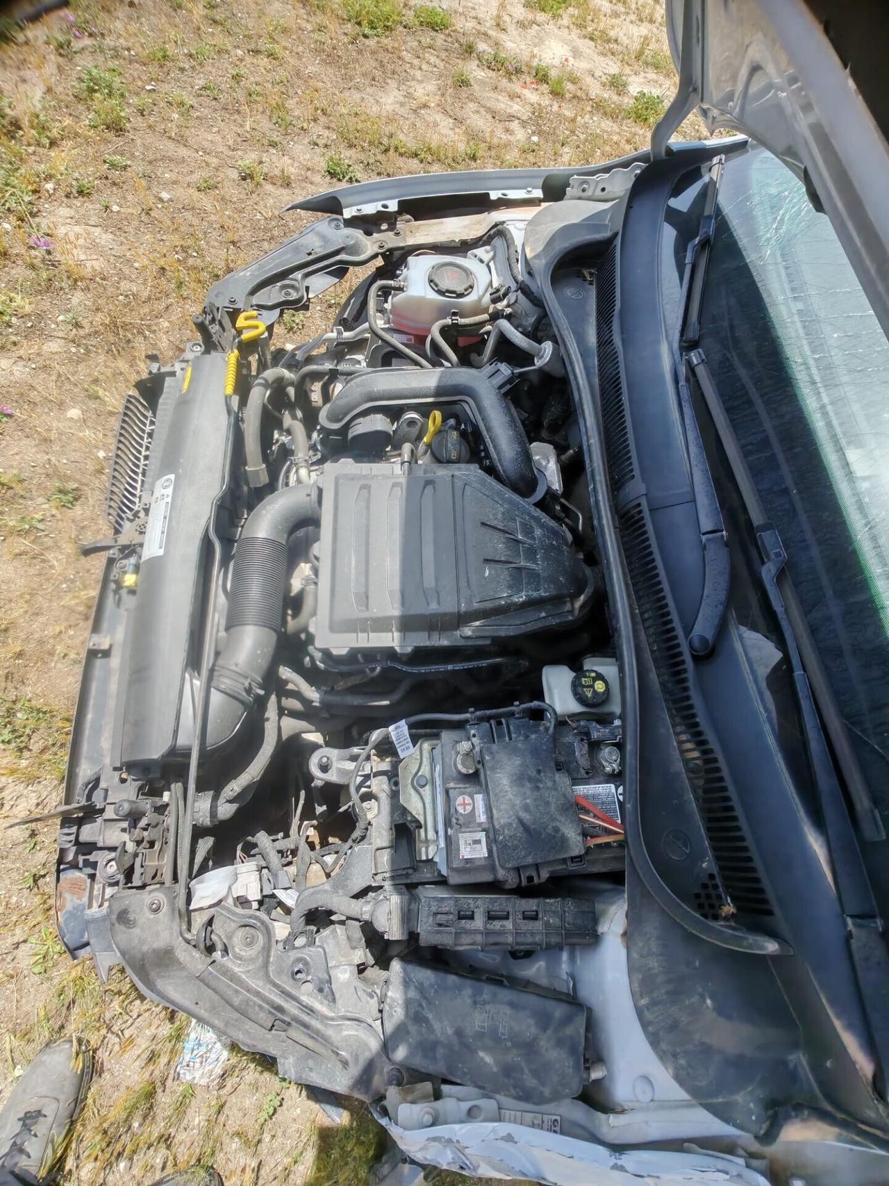 Volkswagen Polo 1.0 2018 sinistrata