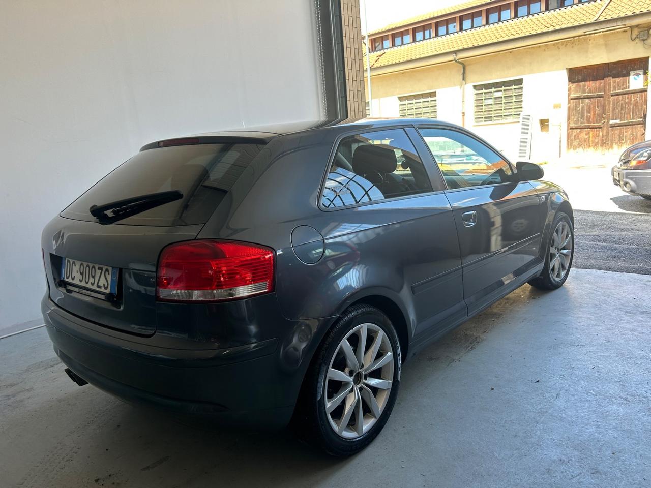 Audi A3 2.0 16V TDI Attraction