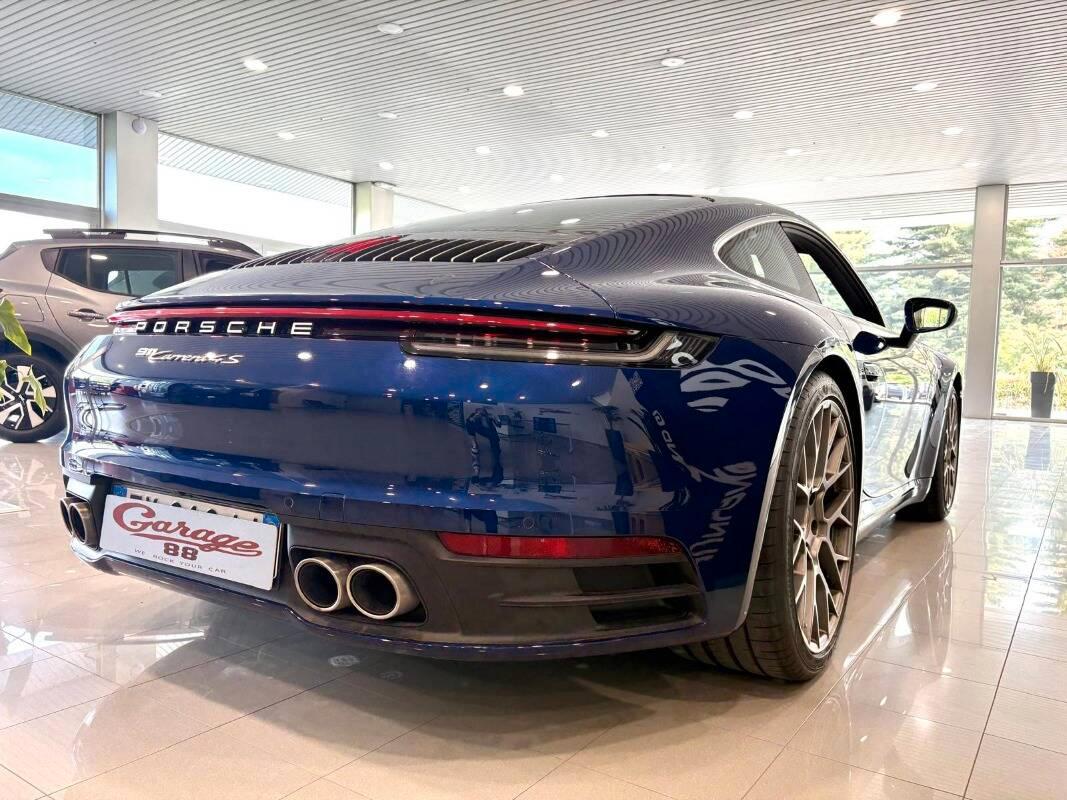 Porsche 911 Coupé 3.0 Carrera 4S auto