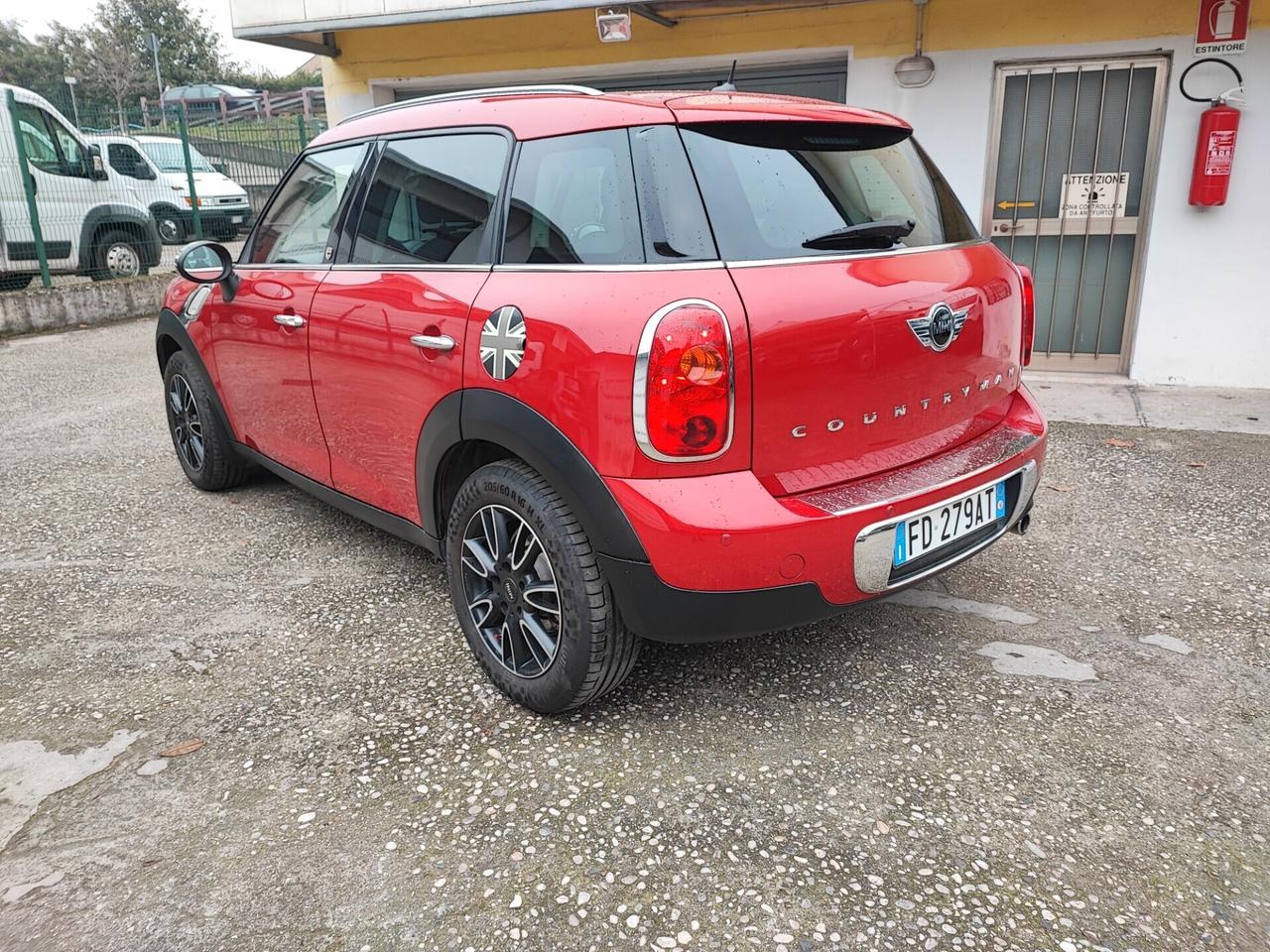 Mini Cooper Countryman 1.6 One KM 86.000