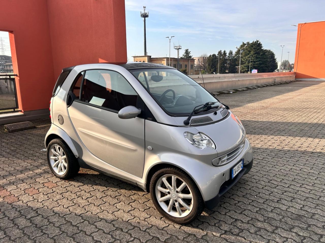 Smart ForTwo 700 coupé pure (45 kW)