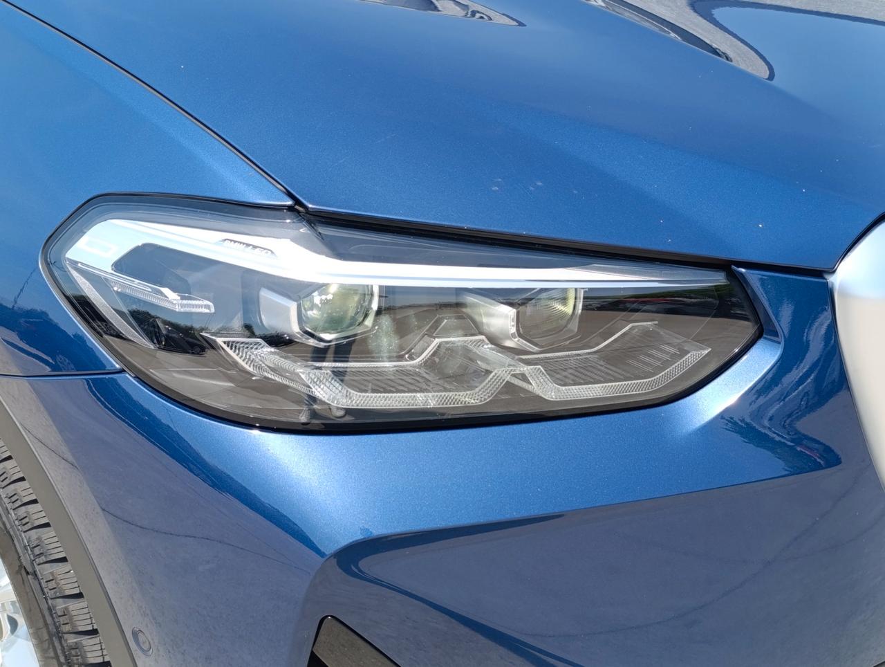 BMW X3 xdrive20d mhev 48V auto