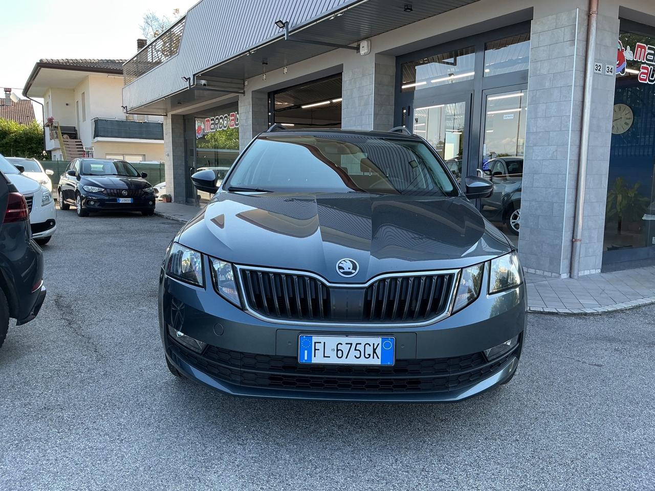 Skoda Octavia 1.6 Diesel Automatica Neopatentati