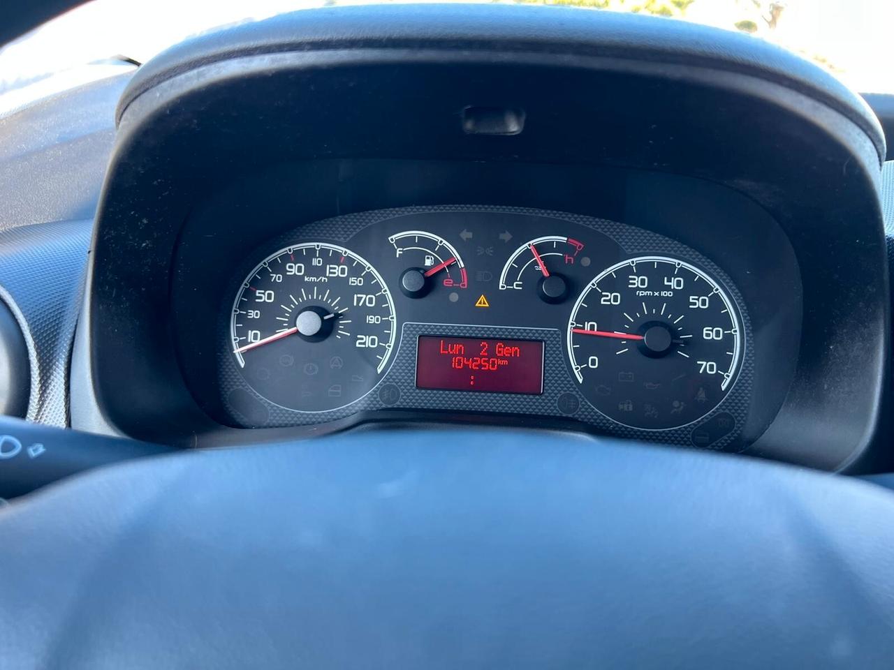 Fiat Qubo 1.4 8V 73 CV Active