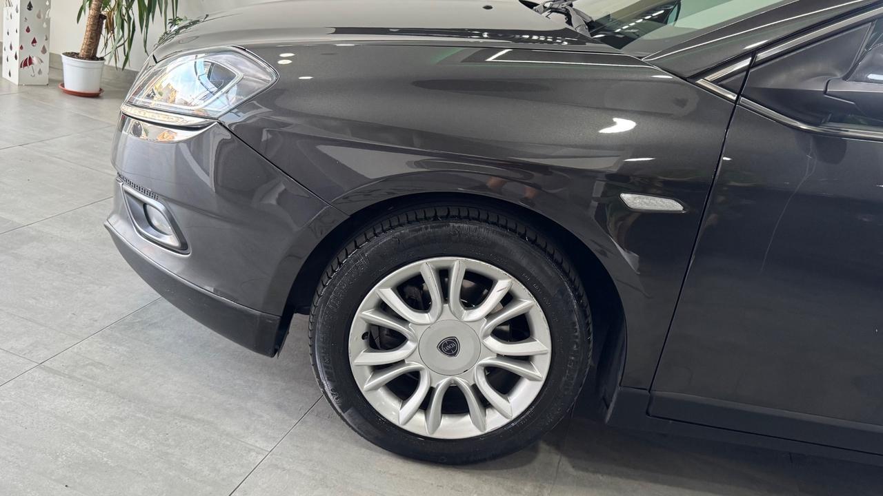 Lancia Delta 1.6 MJT DPF Gold-2012