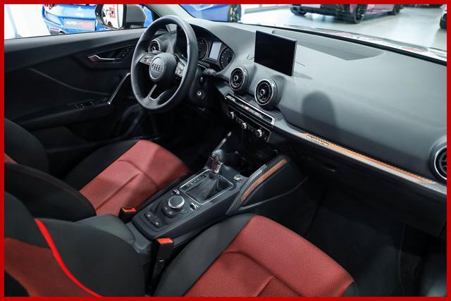 AUDI Q2 35 TDI quattro S tronic Business Plus