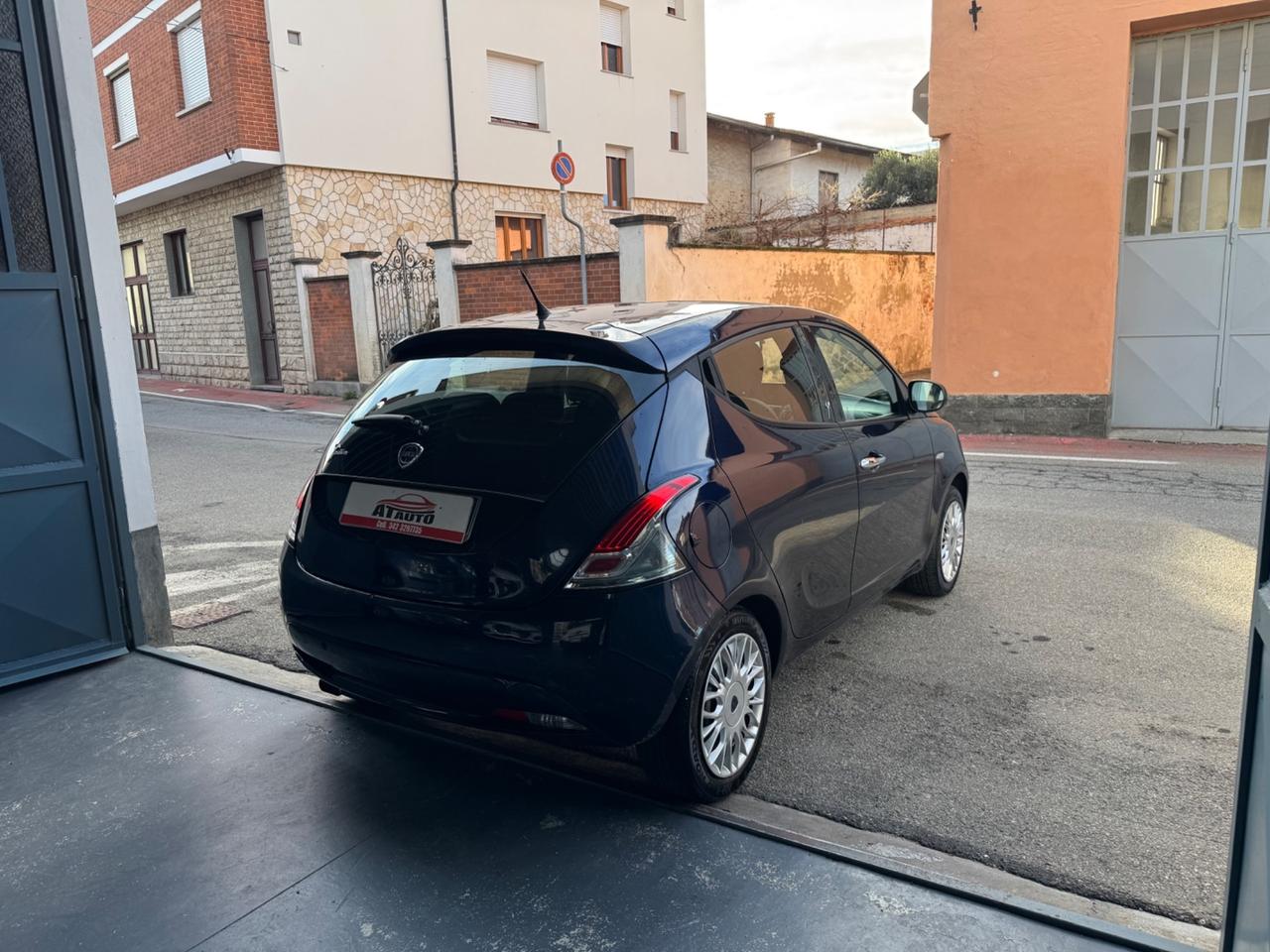 Lancia Ypsilon 1.2 69 CV 5 porte GPL Ecochic Unyca