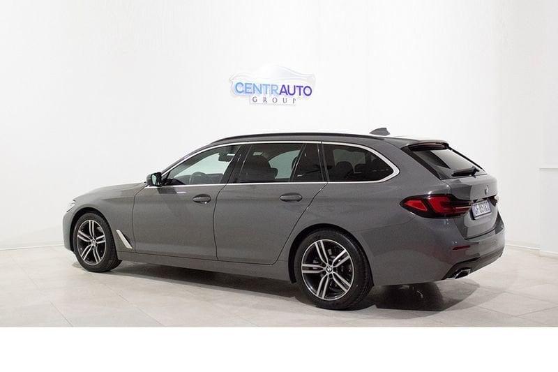 BMW Serie 5 520d 48V xDrive Touring Business