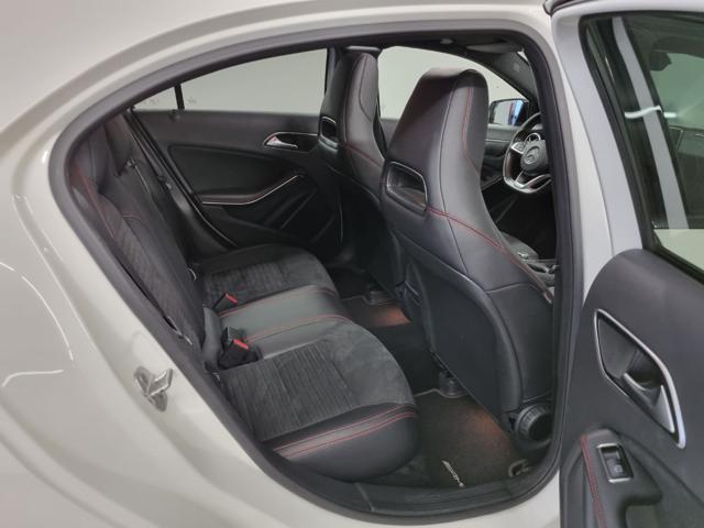MERCEDES-BENZ A 180 Premium