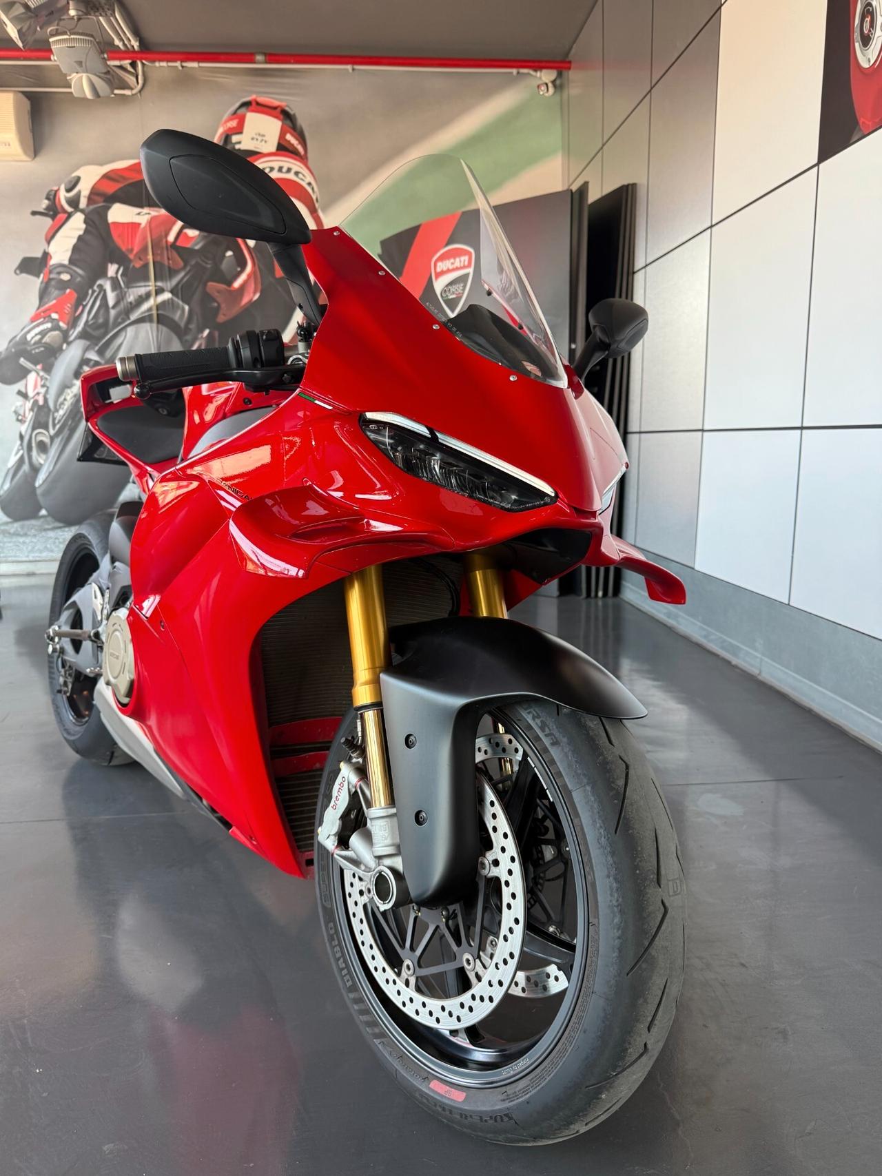 Ducati Panigale V4 S