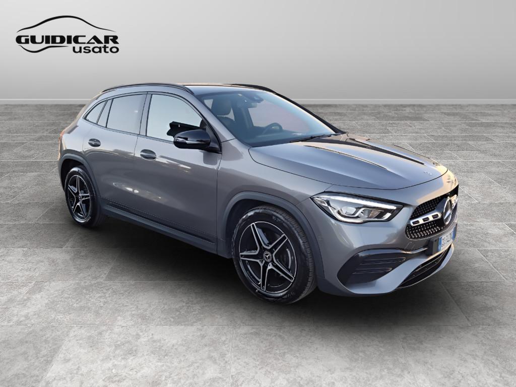 Mercedes-Benz GLA-H247 2020 - GLA 200 d Premium 4matic auto