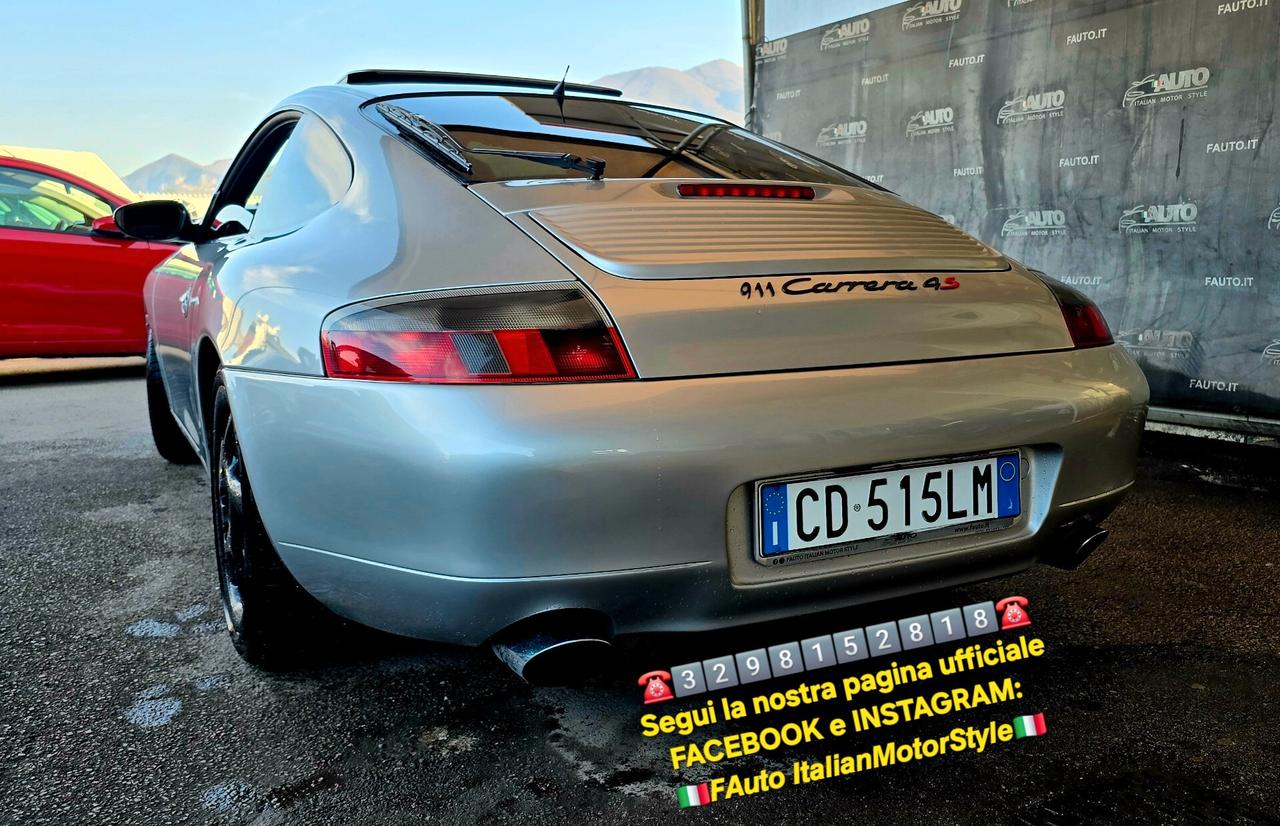 Porsche 996 CARRERA 4. 996