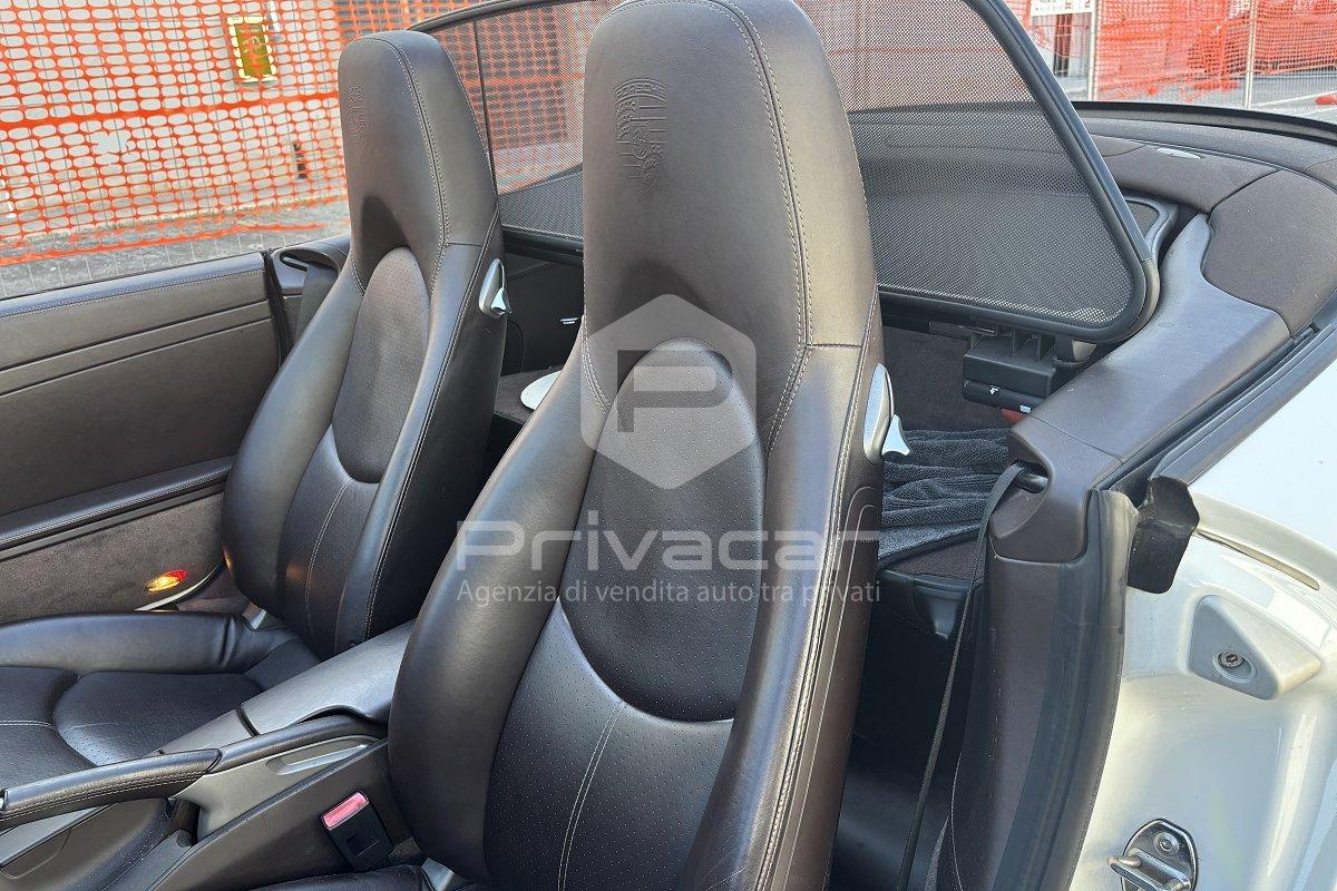 PORSCHE 911 Carrera 4 Cabriolet