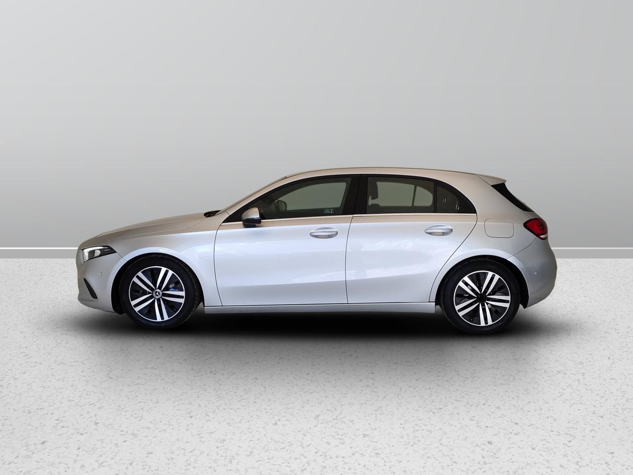 Mercedes-Benz Classe A - W177 2018 - A 180 d Business Extra auto