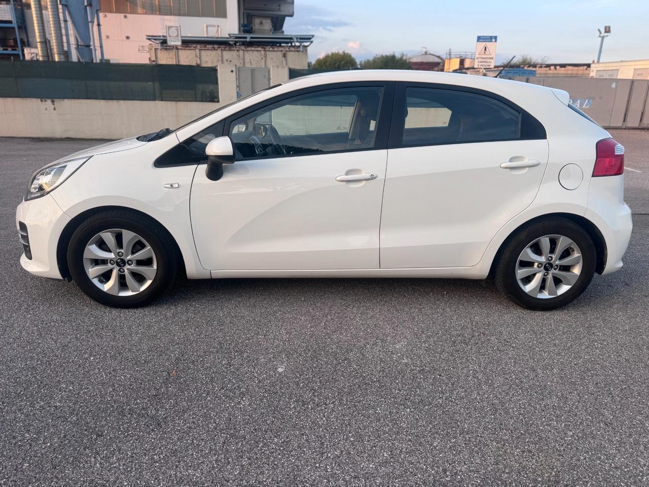 Kia Rio 1.2 CVVT 5p. ECO GPL Cool