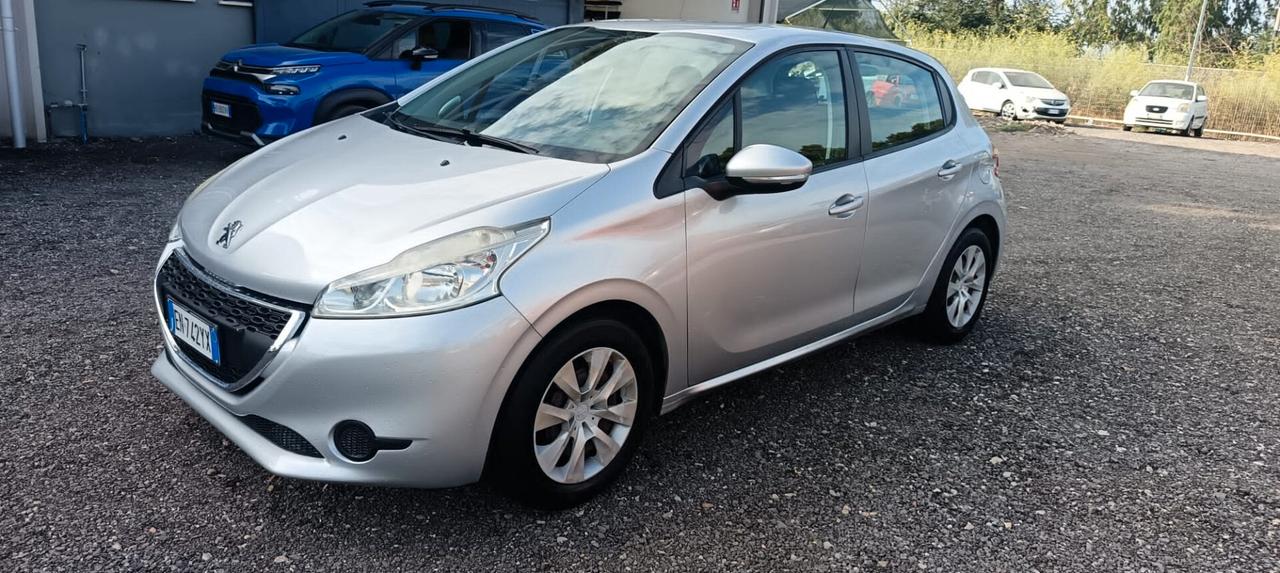 Peugeot 1.4 HDi 68 CV 5 porte Allure