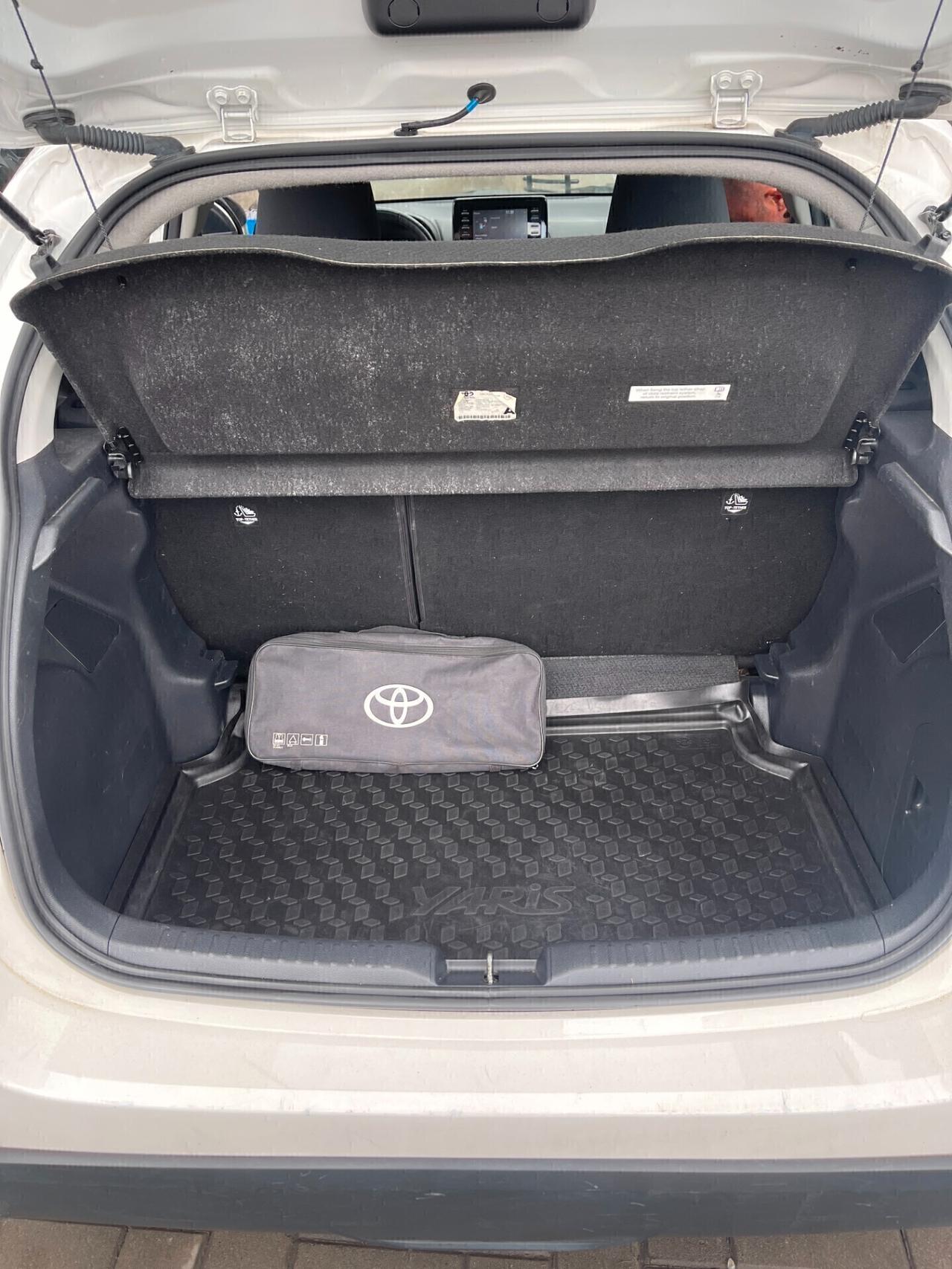 Toyota Yaris 1.5 Hybrid 5 porte Automatica