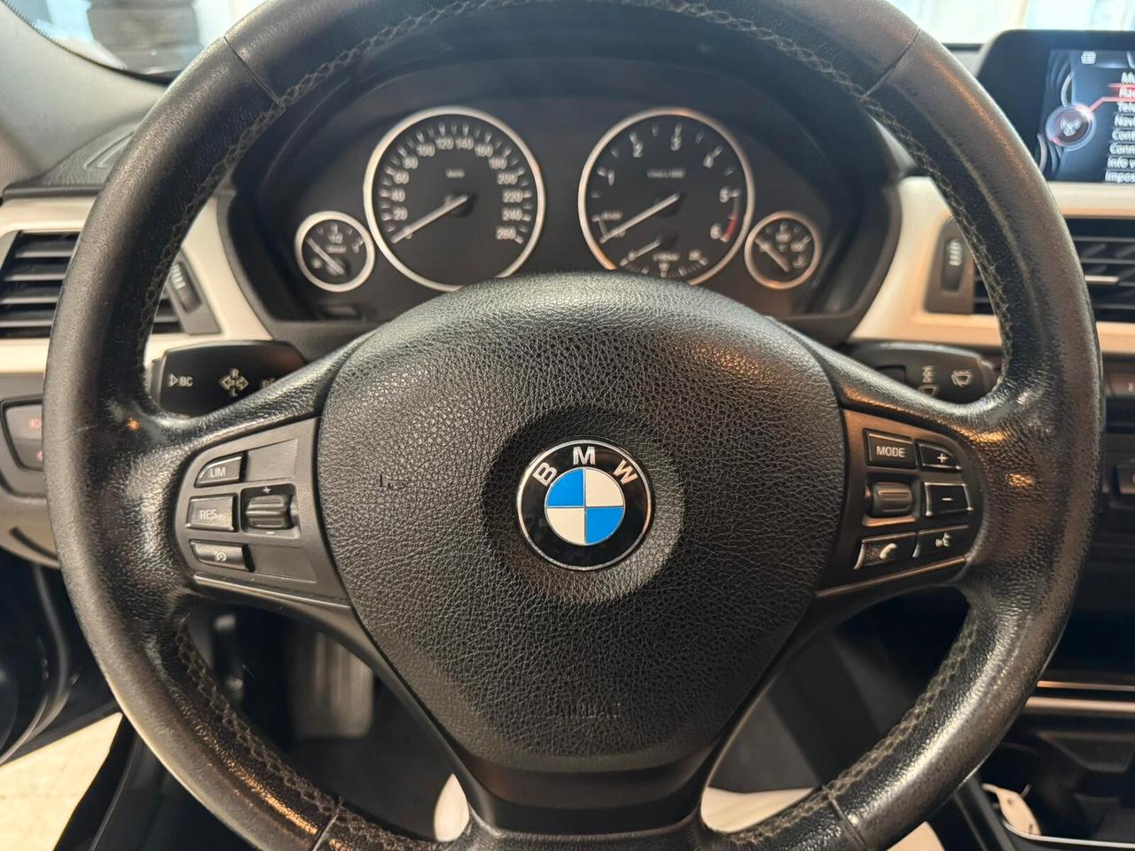 Bmw 320 320d xDrive Touring Sport